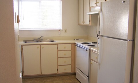 Apartments Near Washington State University-Vancouver Large 2 Bedroom Apt Living, Located in the Center of Vancouver, WA! for Washington State University-Vancouver Students in Vancouver, WA