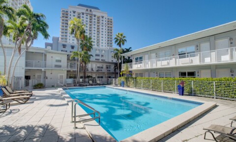Apartments Near Florida Center Boutique Apts // Bayside Apts LLC for Florida Center Students in North Miami Beach, FL