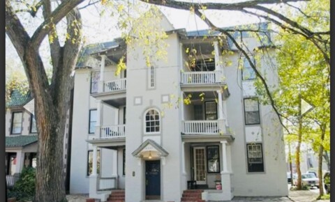 Apartments Near Fortis College-Richmond 2327 Floyd Avenue for Fortis College-Richmond Students in Richmond, VA