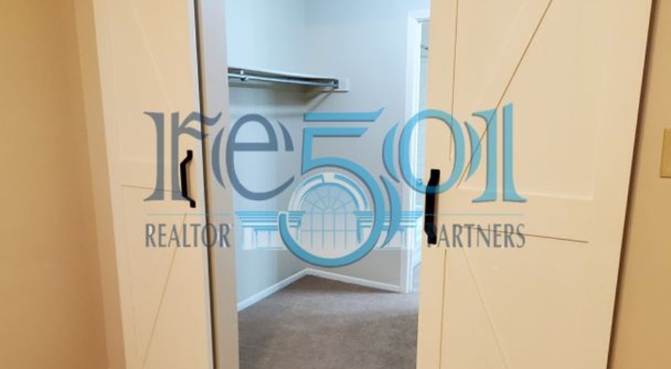 *PRICE REDUCTION* Check out this AWESOME  WLR condo!