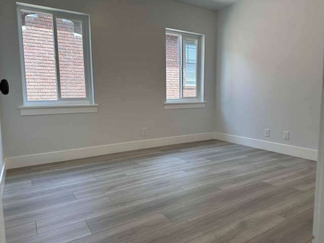 Student Housing - Rooms for rent in renovated house - 1 block from UNR