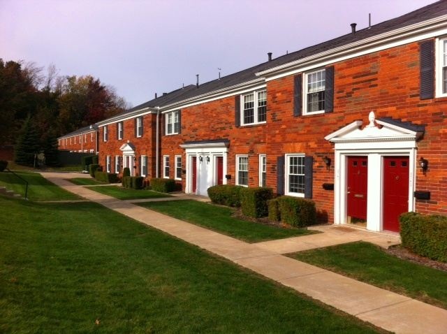 Carriage Hill Townhouses