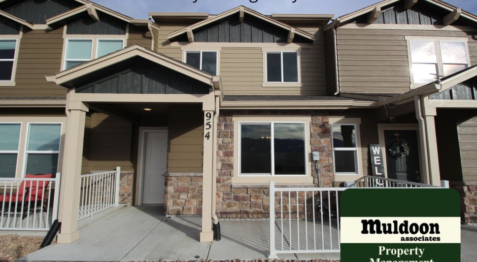 Newer 2 story townhome!