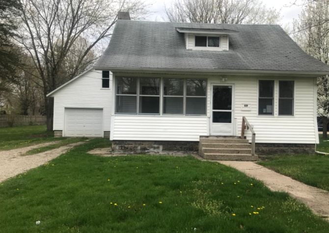 Houses Near Sunny Three Bedroom with Screened Front Porch in Otsego