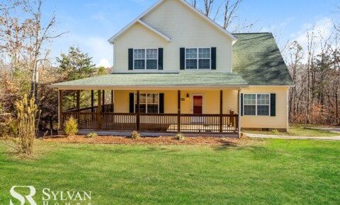 Houses Near Salisbury Don't miss out on this lovely 3BR 2.5 home for Salisbury Students in Salisbury, NC