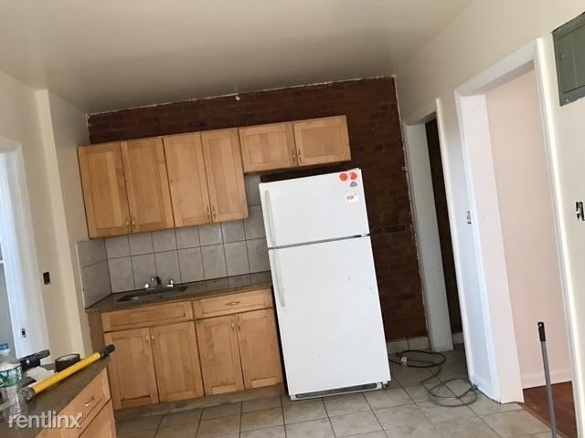 Renovated and Spacious 1 Bedroom - Laundry- White Plains