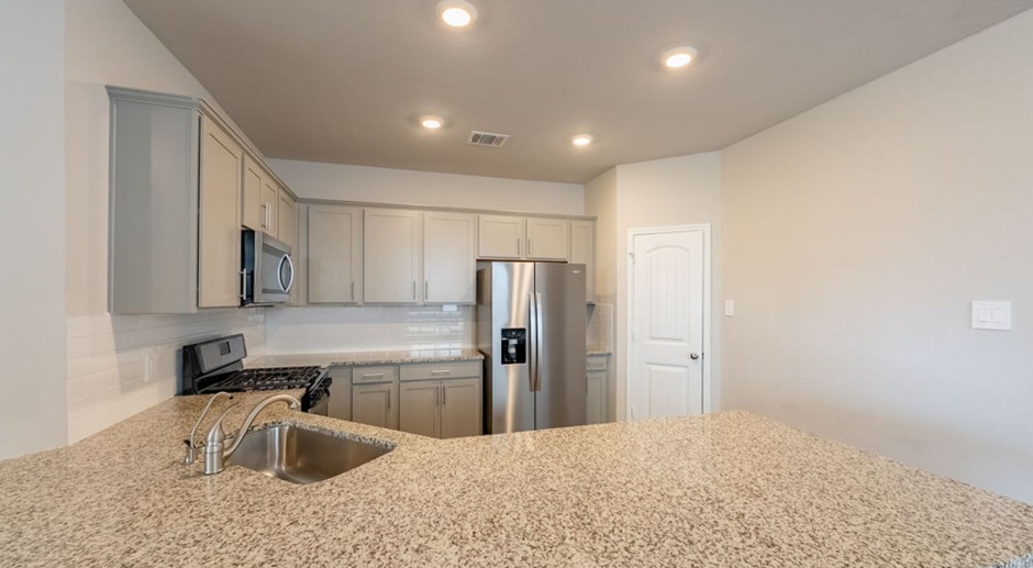 Discover Contemporary Luxury: 4BR/2BA Gem in San Marcos, TX. Your Dream Home Awaits!
