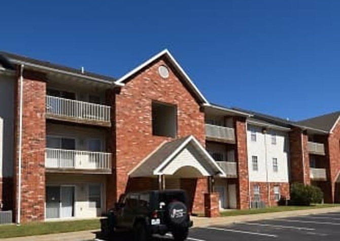 Houses Near 2 bedroom 2 bath apartment Second Level Unit at Parkwood Apartments AVAILABLE NOW!