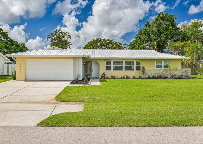 Houses Near * Furnished Fort Myers POOL HOME!!! ~ 6 to 8 Month Lease Available *