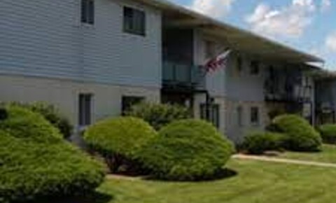 Apartments Near Lehigh Carbon Community College Topton Garden Apartments for Lehigh Carbon Community College Students in Schnecksville, PA