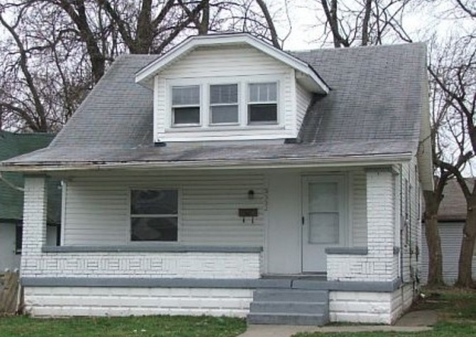 Houses Near $850 - 3 Bed/1 Bath HOUSE  Parkland-Chickasaw Area