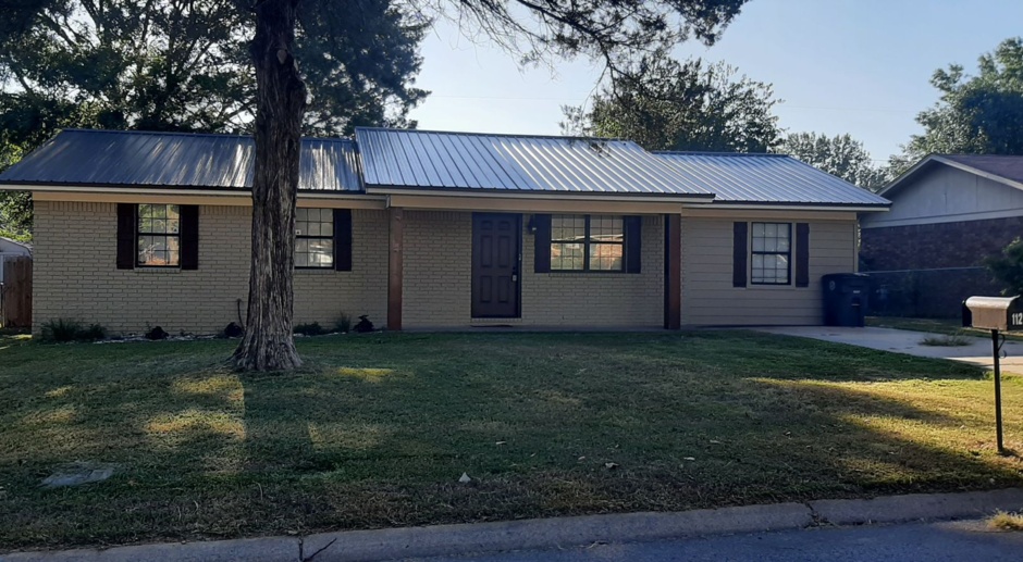 4/2 Home for Lease @ 112 N Sawmill, Searcy ($1685)