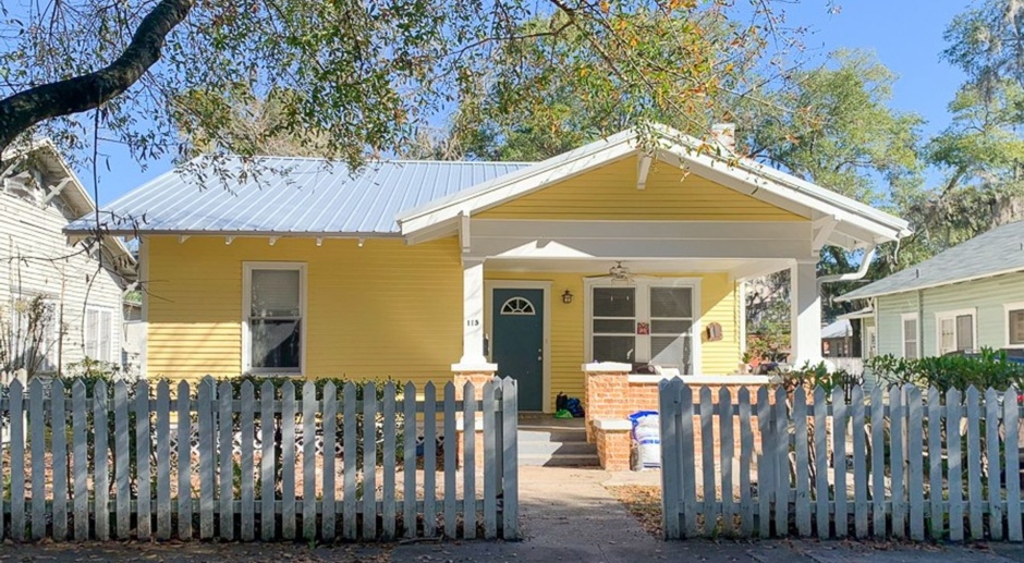 Pet Friendly 4BR/2BA Home off University Ave near UF! *Approved Application*