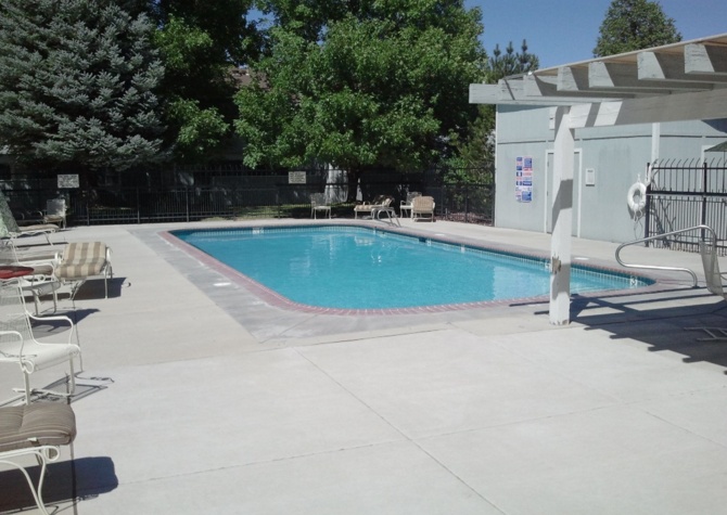 Houses Near Great Two Bedroom With A/C, Pool,  Refrigerator, New Carpet