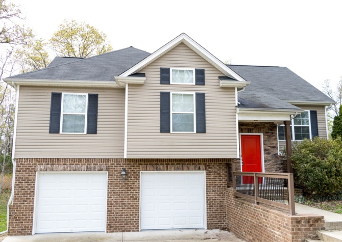 Houses Near Gorgeous Ooltewah 4 Bedroom Home With Garage! Spring Special: $200 off first month's rent! 2 year lease preference!