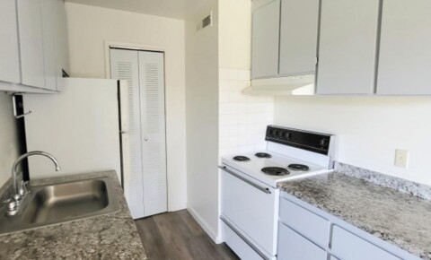 Apartments Near California 1 and 2 Bedrooms Across from Fresno State for California Students in , CA