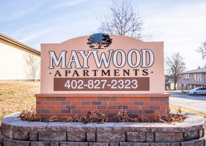 Apartments Near Maywood