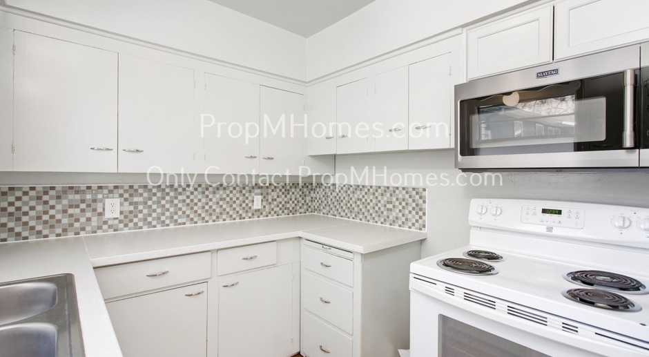 Your Delightful Two Bedroom Duplex In SE Portland - Urban Living Awaits You!