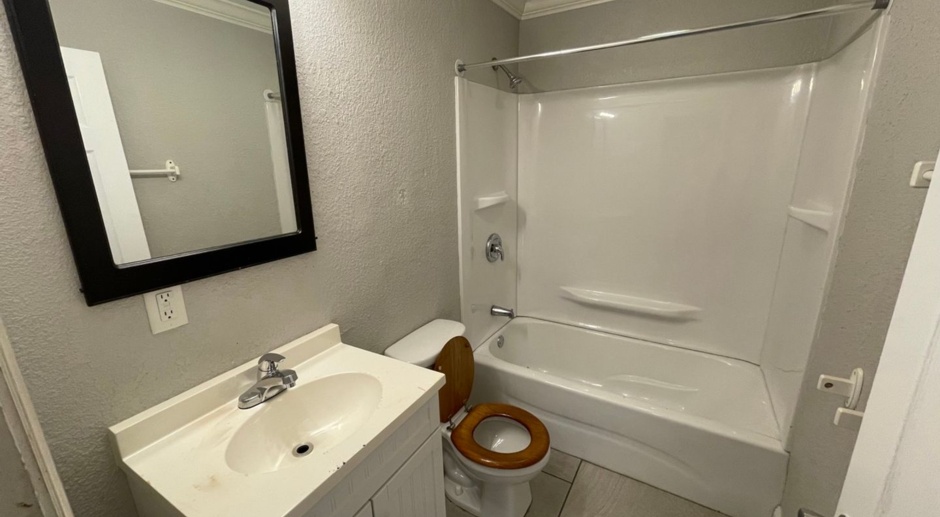 Welcome to your new haven – a delightful 2-bedroom, 1-bathroom rental
