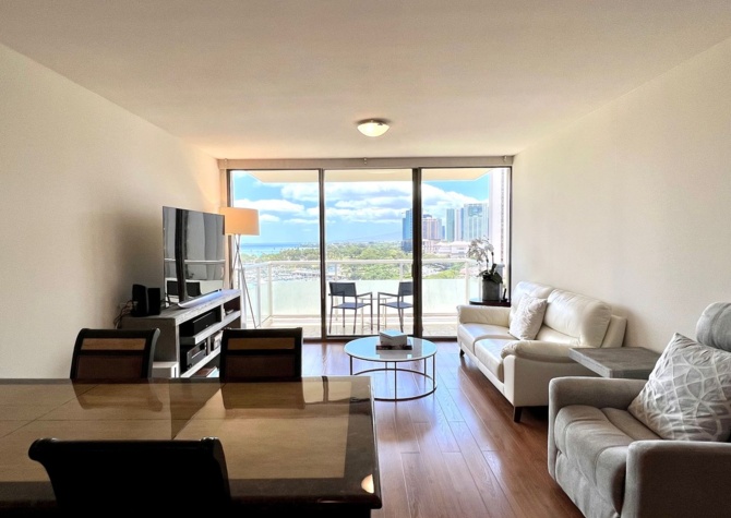 Houses Near Fully furnished unit at WATERMARK WAIKIKI! 11th Floor!