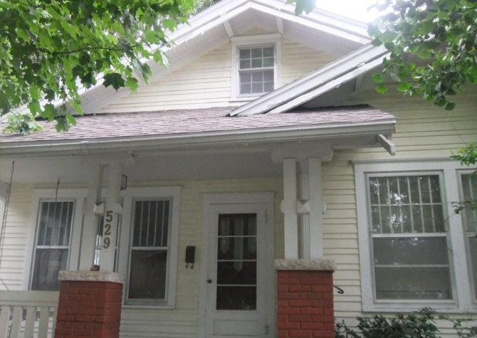 Houses Near 529 E. Normal 3 BR Home in Phelps Grove Next to MSU