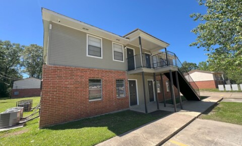 Apartments Near Aveda Institute-Baton Rouge Baker Trails Apartments for Aveda Institute-Baton Rouge Students in Baton Rouge, LA