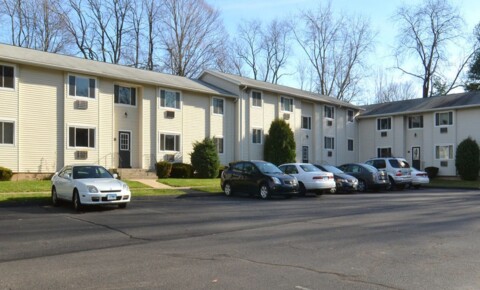 Apartments Near UHart Gloucester Village  for University of Hartford Students in West Hartford, CT