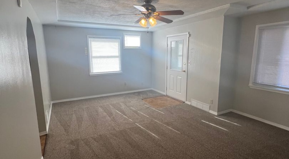 New Paint and Flooring 3 Bed 2 Bath!!