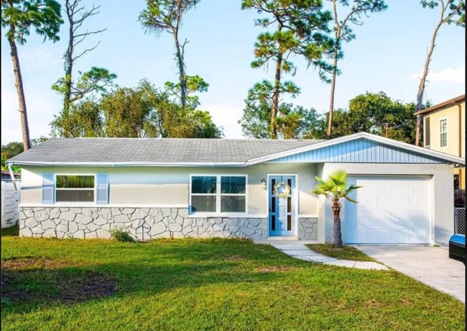 Houses Near Charming & Upgraded 3/2 Home in Sea Pines Hudson FL -Apply Today