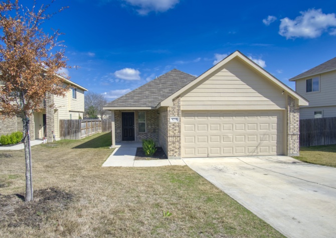 Houses Near Tesoro Hills - 8218 Tesoro Hills, San Antonio, TX 78242