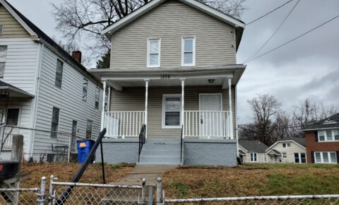 Houses Near University of Cincinnati 4 bed 2 bath home coming soon in Norwood! 1826 Maple ave for University of Cincinnati Students in Cincinnati, OH