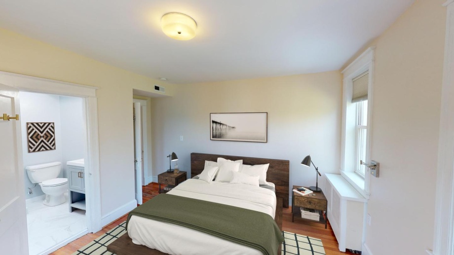 Private Bedroom in Spacious Brightwood Home by Fort Totten Station