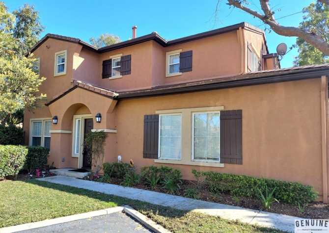 Houses Near Stunning Irvine Home in Gated Oak Creek Community - Available in Mid May