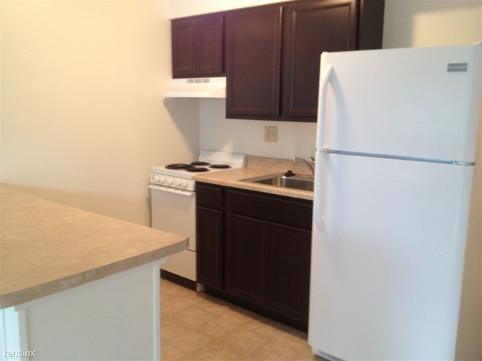 Mulligan Place Apartments Available July/Aug 21-22