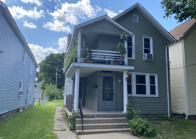Houses Near Renovated Duplex located NW of Grand Rapids