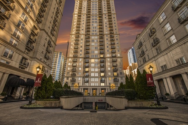 Live Above Midtown and Steps from Piedmont Park