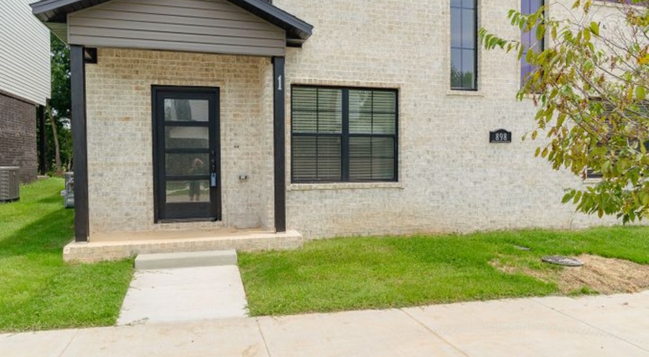 BRAND NEW 3-bedroom 2.5 bath Townhome in Fayetteville!!!