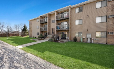 Apartments Near Crystal Lake Gorgeous 2 Bedroom Condo located in Crystal Lake! for Crystal Lake Students in Crystal Lake, IL