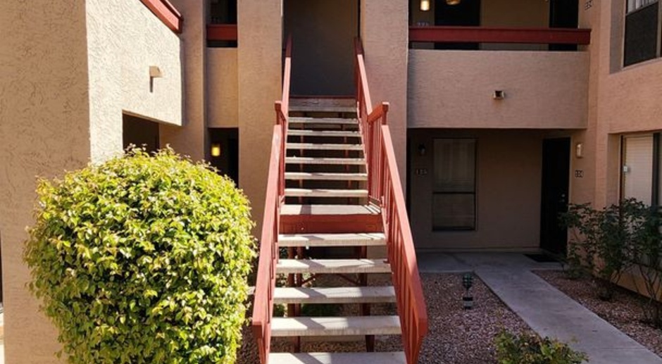2 Bedroom Condo in the Points West Community Near W Peoria Ave and N 31st Ave!