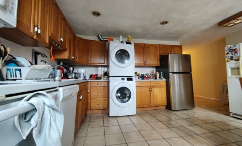 Apartments Near Lasell Coolidge Corner Area of Brookline. Large Top Floor Unit. In-Unit Washer and Dryer, Deck.  for Lasell College Students in Newton, MA