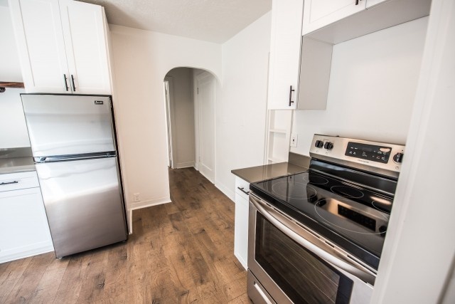 Spacious 1 Bed 1 Bath Apt Close To Trolley Square in Downtown SLC! MOVE-IN SPECIAL!