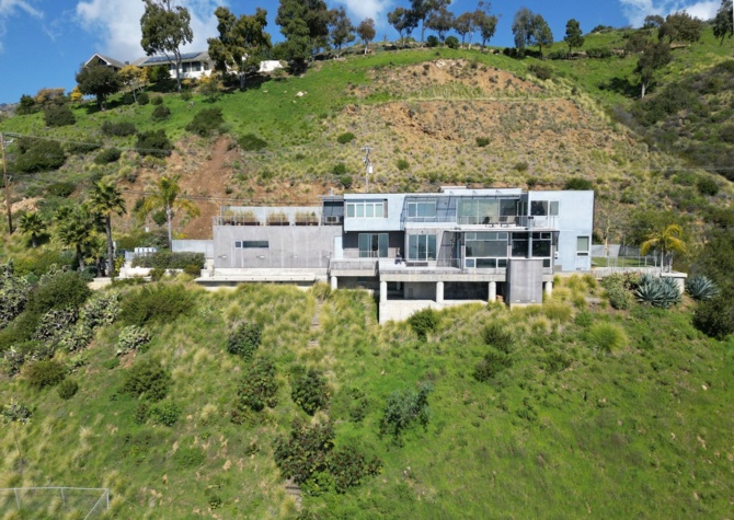 Houses Near Modern Masterful Creation 4b 4b with most impressive views in Malibu 