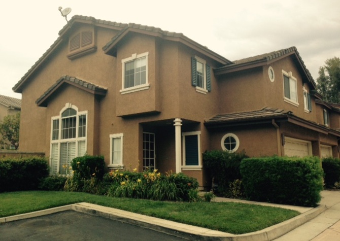 Houses Near Lovely Townhome in Rancho Cucamonga