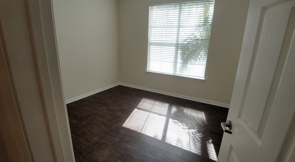 Amazing 1/1 Courtyard View Condo for Rent at Park North Downtown Orlando.