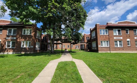 Apartments Near UD NSH - 24 Arnold Pl. for University of Dayton Students in Dayton, OH