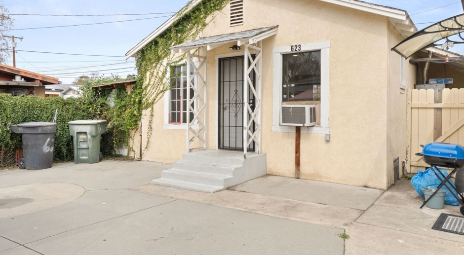 Welcome to Your Oasis in Pomona: Charming 2 Bed, 1 Bath House with Backyard Patio at 623 E Kingsley Ave!