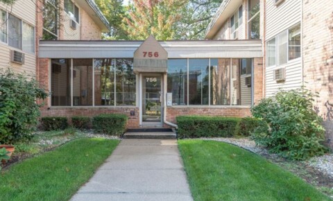 Houses Near West Michigan College of Barbering and Beauty Updated 2 Bedroom Condo in Kalamazoo for West Michigan College of Barbering and Beauty Students in Kalamazoo, MI