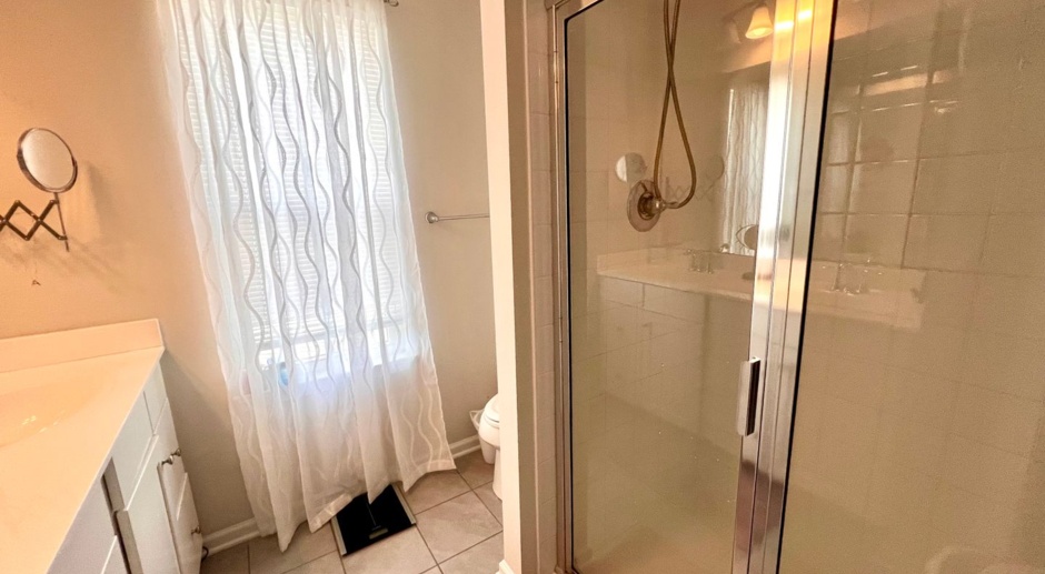 Beautiful Townhome - 3 Bedroom 2.5 Bathroom - Monaca