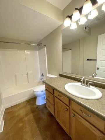 Beautiful and Spacious 1 Bedroom Apt in Unique Building Downtown!