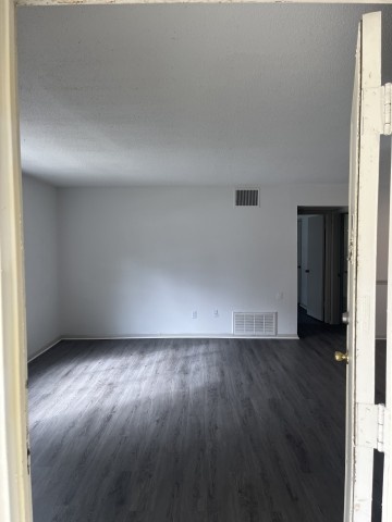 Luxurious Carrboro 1Br. Apt. Available Now! First month FREE! Perfect for Spring Semester! - Lease ends May 15th